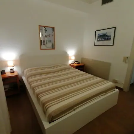 Apartamento Eurotel 523 *
