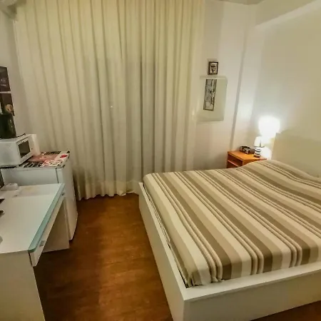 Apartamento Eurotel 523 *